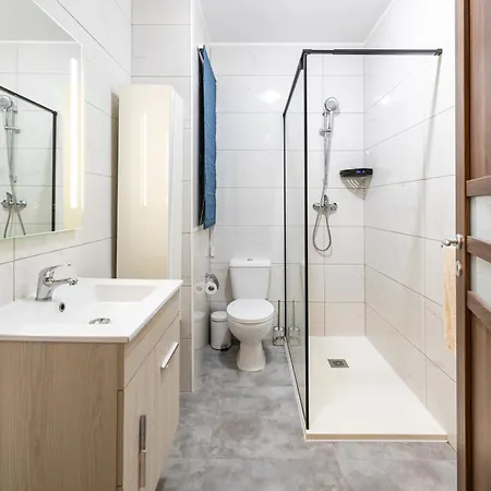 Modern2bed With Balcony In St Pauls Bay * 세인트폴스베이